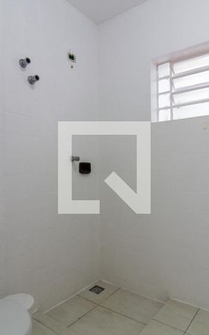 Casa para alugar com 177m², 2 quartos e 2 vagas Casa para alugar com 177m², 2 quartos e 2 vagasBanheiro