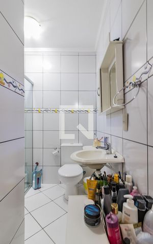 Casa à venda com 350m², 3 quartos e sem vaga Casa à venda com 350m², 3 quartos e sem vagaBanheiro
