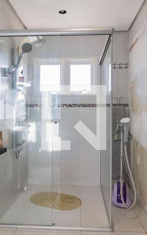 Casa à venda com 350m², 3 quartos e sem vaga Casa à venda com 350m², 3 quartos e sem vagaBanheiro