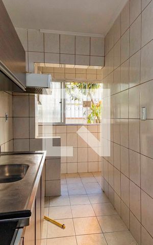 Apartamento à venda com 48m², 2 quartos e sem vaga Apartamento à venda com 48m², 2 quartos e sem vagaCozinha