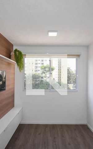 Apartamento à venda com 43m², 2 quartos e sem vaga Apartamento à venda com 43m², 2 quartos e sem vagaSala