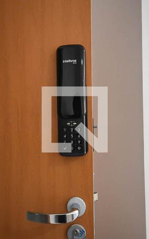 Apartamento à venda com 43m², 2 quartos e sem vaga Apartamento à venda com 43m², 2 quartos e sem vagaFechadura eletrônica