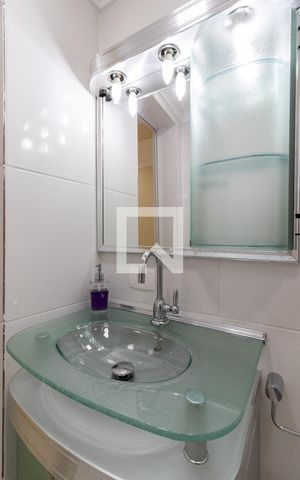 Casa à venda com 70m², 2 quartos e sem vagaBanheiro