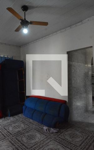 Casa para alugar com 300m², 1 quarto e 2 vagasSala