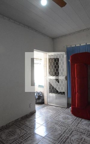 Casa para alugar com 300m², 1 quarto e 2 vagasSala