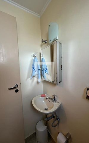 Apartamento para alugar com 180m², 4 quartos e 3 vagas Apartamento para alugar com 180m², 4 quartos e 3 vagasBanheiro de Serviço