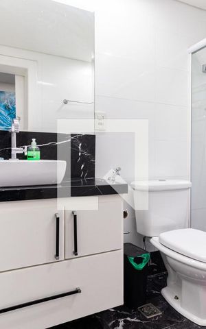 Casa à venda com 350m², 5 quartos e 3 vagas Casa à venda com 350m², 5 quartos e 3 vagasBanheiro da Suíte 2