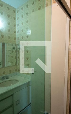 Apartamento à venda com 68m², 2 quartos e 1 vaga Apartamento à venda com 68m², 2 quartos e 1 vagaBanheiro da Suíte
