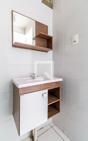 Apartamento para alugar com 55m², 2 quartos e 1 vaga Apartamento para alugar com 55m², 2 quartos e 1 vagaBanheiro