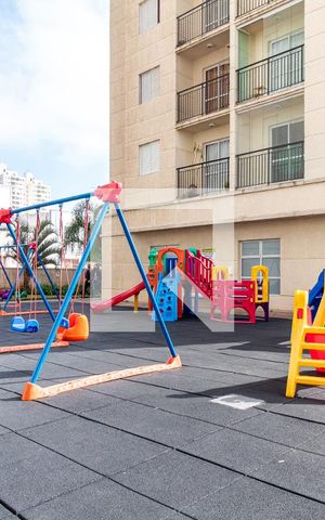 Apartamento para alugar com 55m², 2 quartos e 1 vaga Apartamento para alugar com 55m², 2 quartos e 1 vagaÁrea Comum - Playground
