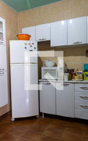 Casa à venda com 120m², 5 quartos e 5 vagas Casa à venda com 120m², 5 quartos e 5 vagasCozinha 1