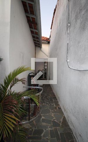 Casa à venda com 174m², 3 quartos e 2 vagasCorredor