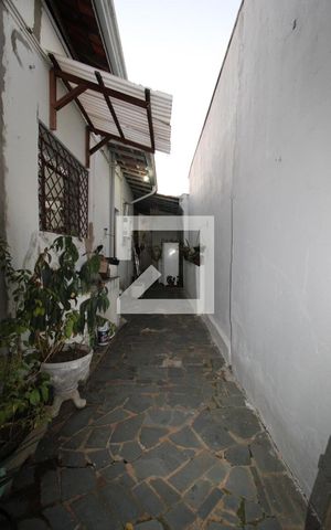 Casa à venda com 174m², 3 quartos e 2 vagasCorredor