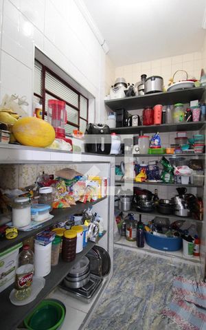 Casa à venda com 174m², 3 quartos e 2 vagasCozinha - Despensa