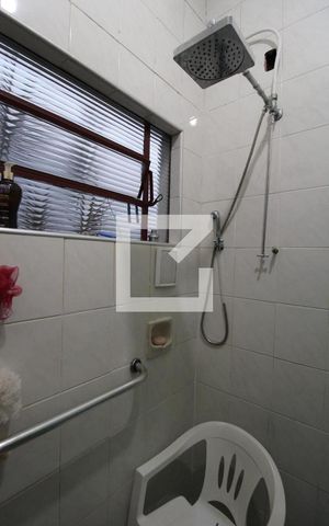 Casa à venda com 174m², 3 quartos e 2 vagasBanheiro da Suíte