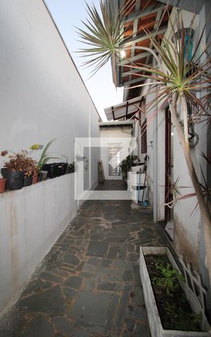 Casa à venda com 174m², 3 quartos e 2 vagasÁrea de Serviço
