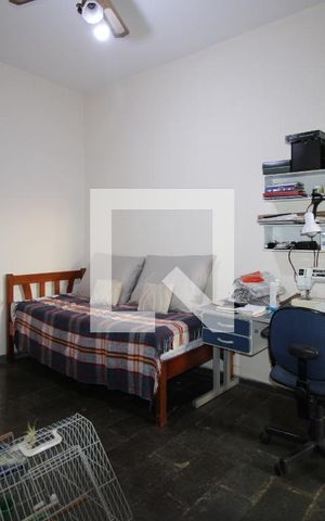 Casa à venda com 174m², 3 quartos e 2 vagasQuarto 1