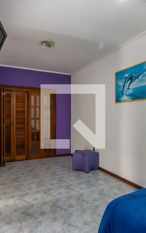 Casa à venda com 232m², 4 quartos e 6 vagas Casa à venda com 232m², 4 quartos e 6 vagasQuarto 3
