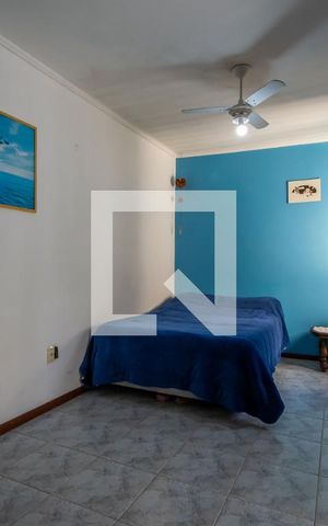 Casa à venda com 232m², 4 quartos e 6 vagas Casa à venda com 232m², 4 quartos e 6 vagasQuarto 3