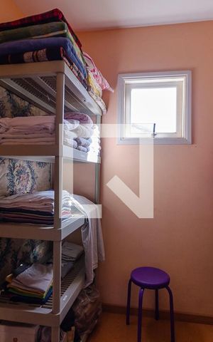 Casa de condomínio à venda com 250m², 5 quartos e 2 vagas Casa de condomínio à venda com 250m², 5 quartos e 2 vagasSuíte 3