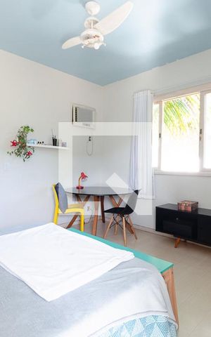 Casa de condomínio à venda com 250m², 5 quartos e 2 vagas Casa de condomínio à venda com 250m², 5 quartos e 2 vagasSuíte 1