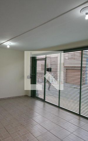 Casa à venda com 140m², 5 quartos e 2 vagasGaragem