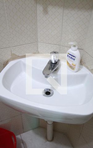 Casa à venda com 140m², 5 quartos e 2 vagasSuíte