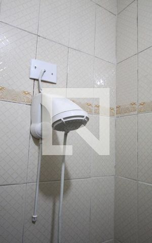 Casa à venda com 140m², 5 quartos e 2 vagasSuíte