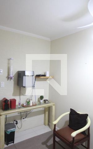 Casa à venda com 140m², 5 quartos e 2 vagasSala