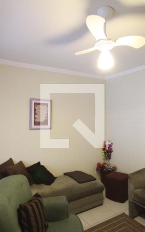 Casa à venda com 140m², 5 quartos e 2 vagasSala