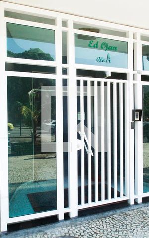 Apartamento à venda com 70m², 3 quartos e sem vagaEntrada do Prédio