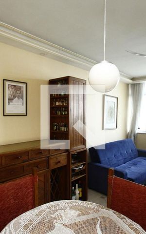 Apartamento à venda com 70m², 3 quartos e sem vagaSala