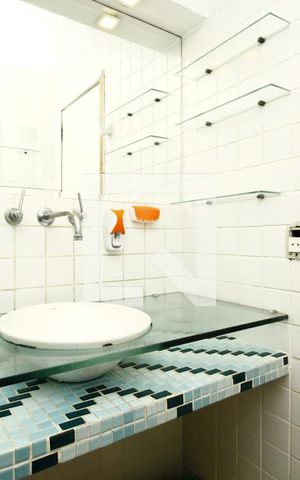 Apartamento à venda com 70m², 3 quartos e sem vagaBanheiro Social