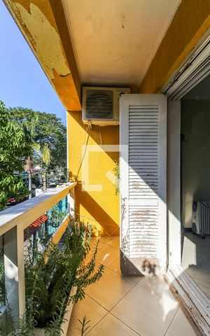 Casa à venda com 430m², 3 quartos e 3 vagasSacada da sala 1