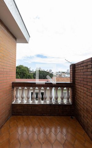 Casa à venda com 272m², 3 quartos e 3 vagasQuarto 2