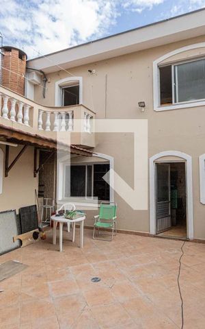 Casa à venda com 272m², 3 quartos e 3 vagasÁrea Externa