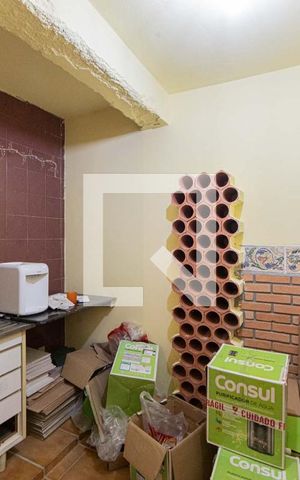 Casa à venda com 272m², 3 quartos e 3 vagasCozinha serviço