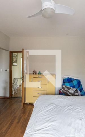 Casa à venda com 272m², 3 quartos e 3 vagasSuite