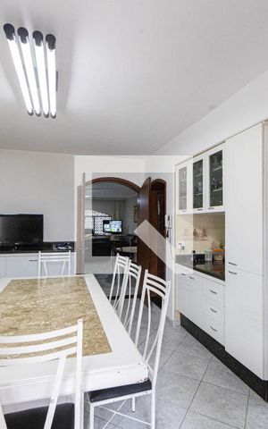 Casa à venda com 272m², 3 quartos e 3 vagasCozinha