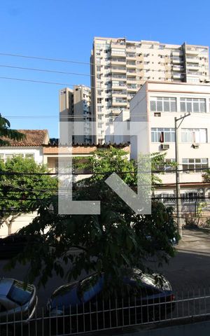 Apartamento à venda com 70m², 2 quartos e sem vagaVista