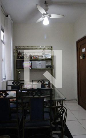 Apartamento à venda com 70m², 2 quartos e sem vagaSala