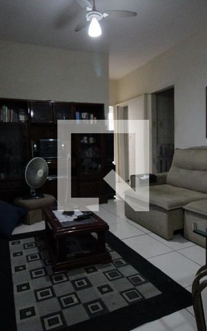 Apartamento à venda com 70m², 2 quartos e sem vagaSala