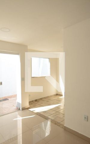 Casa à venda com 88m², 2 quartos e sem vagaSala
