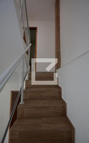 Casa à venda com 88m², 2 quartos e sem vagaEscada