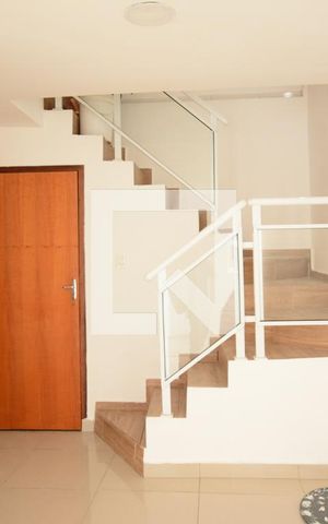 Casa à venda com 88m², 2 quartos e sem vagaSala