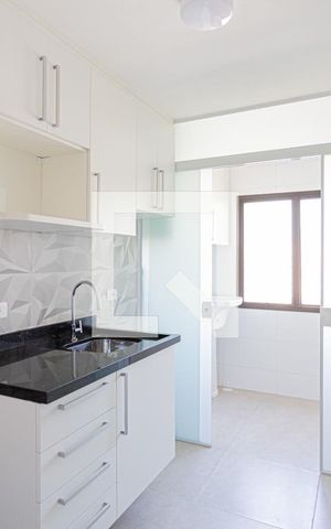 Apartamento à venda com 50m², 2 quartos e 2 vagas Apartamento à venda com 50m², 2 quartos e 2 vagasCozinha