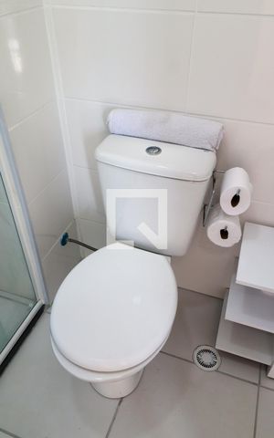 Apartamento para alugar com 47m², 2 quartos e 1 vaga Apartamento para alugar com 47m², 2 quartos e 1 vagaBanheiro