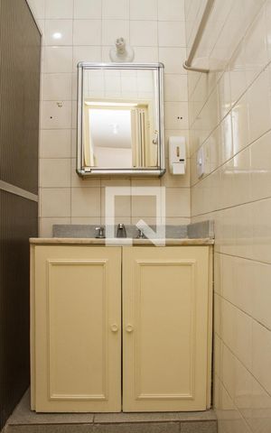 Apartamento à venda com 60m², 2 quartos e 1 vagaBanheiro de Serviço