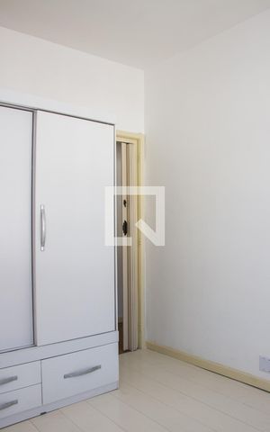 Apartamento à venda com 60m², 2 quartos e 1 vagaQuarto 01