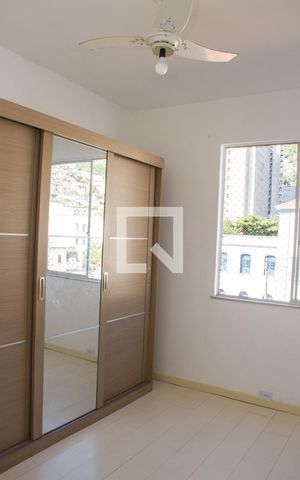 Apartamento à venda com 60m², 2 quartos e 1 vagaQuarto 02